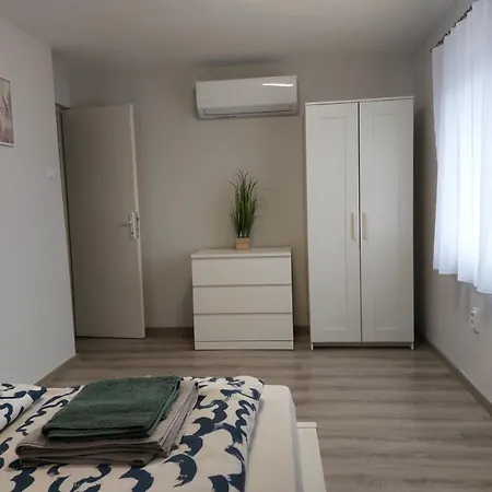 Vanda Apartment