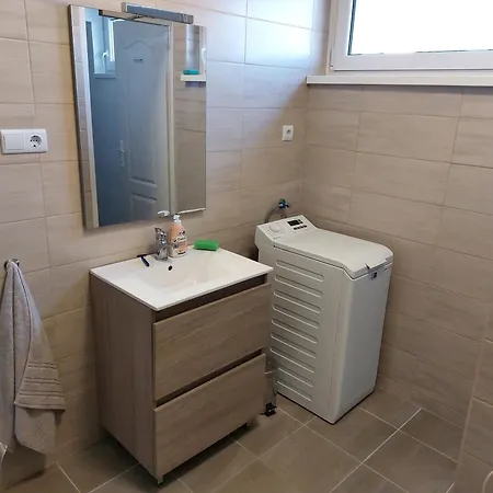 Apartment Vanda *